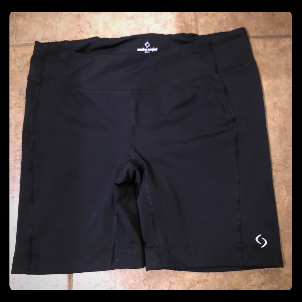 Moving Comfort compression  workout shorts